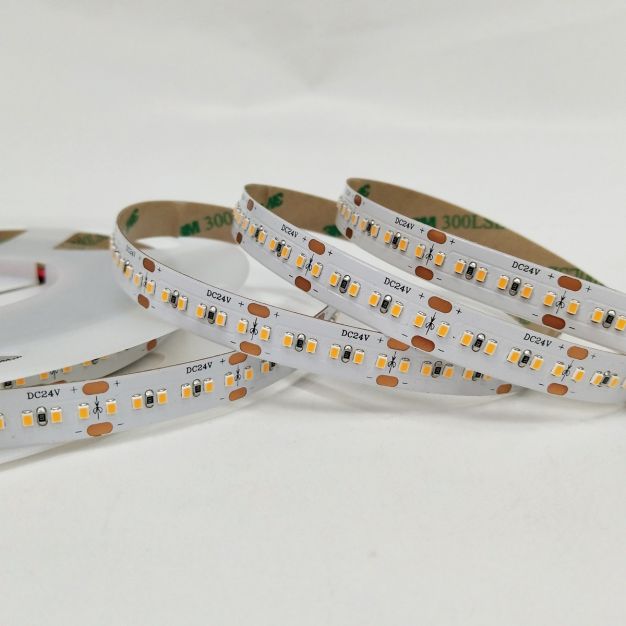 VK Lighting LED strip - 1cm breed, 500cm lengte - 24Vdc - dimbaar - 24W LED per meter - 240 LEDs per meter - IP20